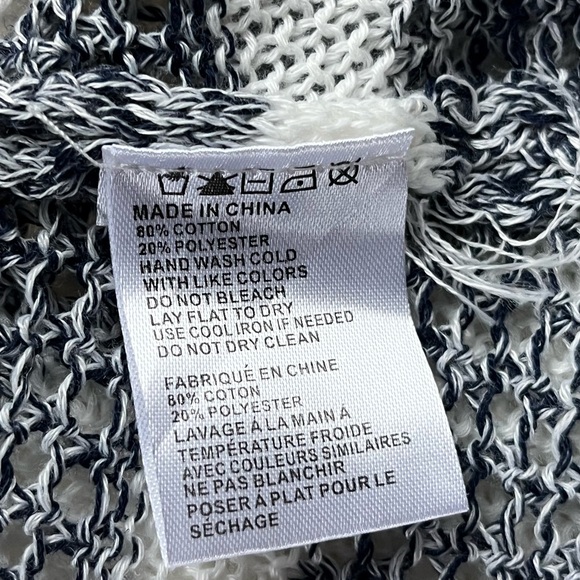 LOVEMARKS SWEATER - Picture 6 of 7